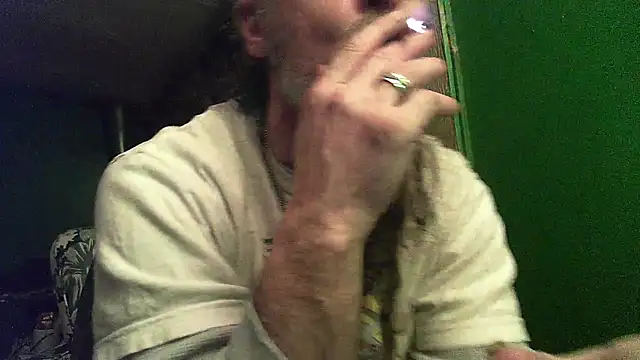 HippieDad333 online show from January 5, 11:19 pm