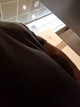 LucasGaeel online show from April 6, 3:24 pm