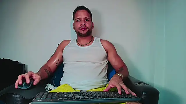 LucasGaeel online show from January 7, 12:59 am