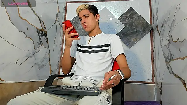 Stiben boy online show from October 9, 7:30 pm