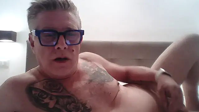 Andyrsdick online show from October 13, 9:32 pm