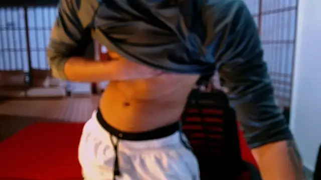 RomeoMillerr online show from November 5, 7:38 pm