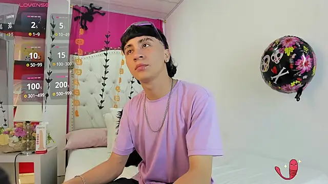 XaanderGrey online show from October 27, 7:27 pm