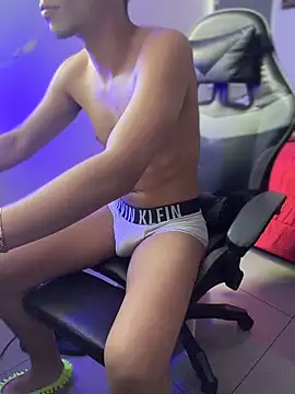 zamir333 online show from April 1, 2:14 pm