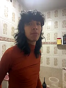 MadamLeRouge online show from October 28, 11:29 pm