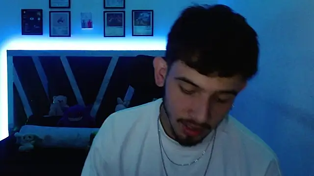 Sebasxxl12 online show from December 13, 10:49 pm