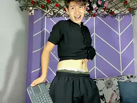 nexusboyhot online show from December 17, 2:46 pm