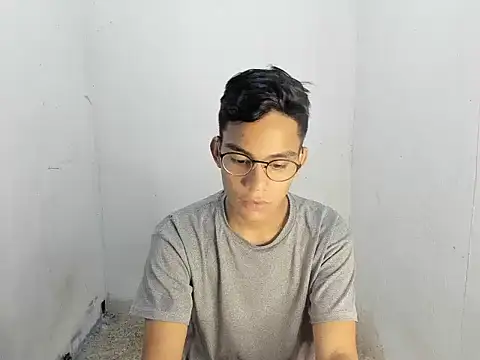 Snapshot of Deivi_colins_23 chatting on October 20, 12:25 am Deivi colins 23 online show from October 20, 12:25 am