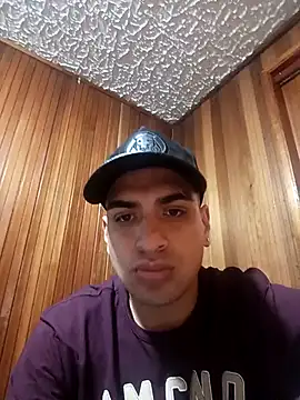 Snapshot of daniandr119 chatting on September 29, 8:48 pm daniandr119 online show from September 29, 8:48 pm