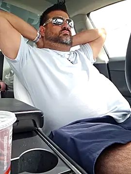 Roddog18 online show from March 30, 9:05 pm