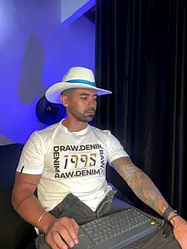 SOY MIKE online show from October 1, 4:38 am