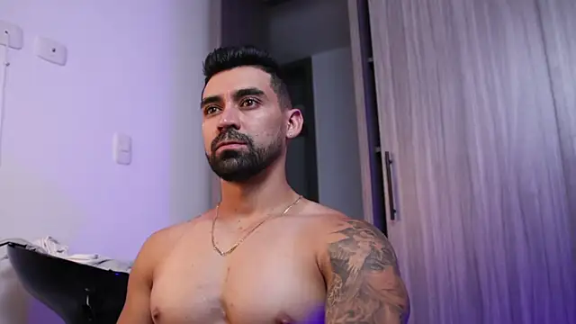 SOY MIKE online show from December 14, 1:45 am