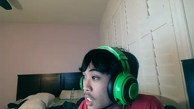 youngasianboy2007 online show from April 5, 5:48 am