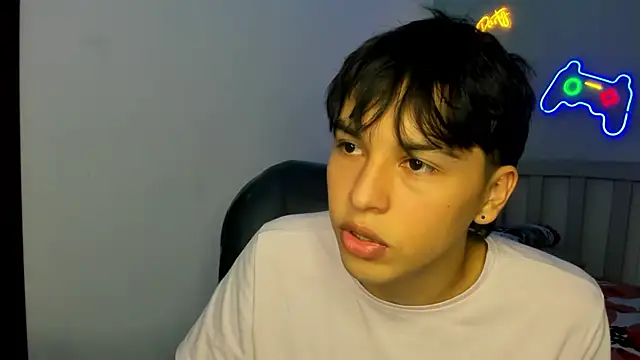 StiwenTwink online show from October 10, 7:18 pm