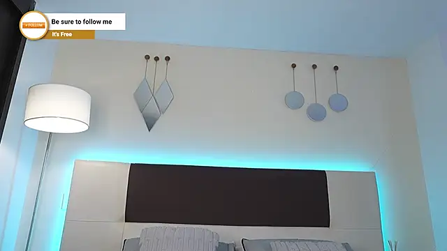 DanteeStone online show from December 3, 9:43 pm