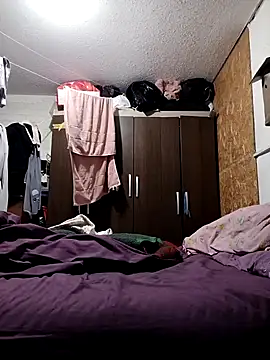 Chyynoxxx online show from October 2, 7:40 pm