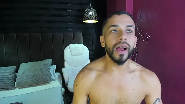 Lobo sex21 online show from October 18, 9:20 pm