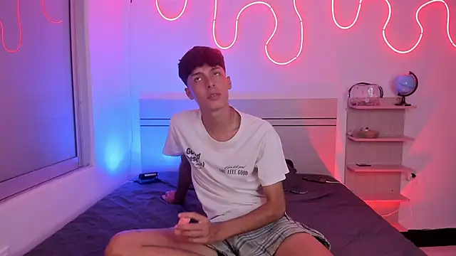 luccas ferreira online show from November 7, 7:17 pm