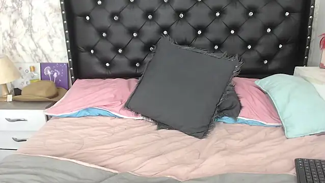 Patrick-Rios online show from October 6, 6:34 pm