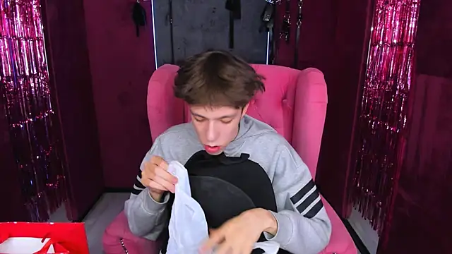 MarkBranston online show from December 19, 1:30 pm