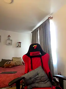 Ezzio Scolaro online show from November 16, 1:13 pm