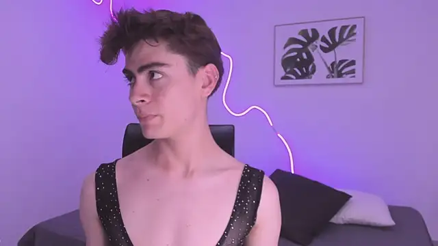 Sam Clark online show from December 15, 8:39 pm