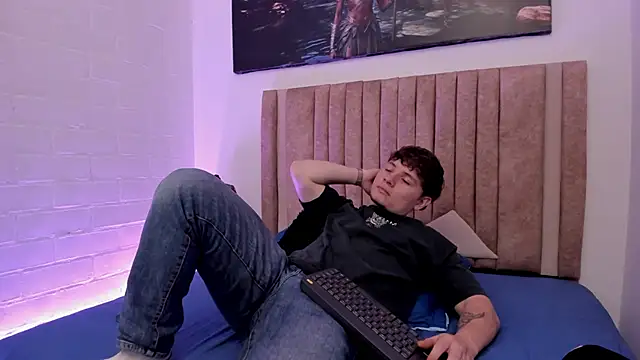 Leoo Miller online show from November 23, 5:07 am