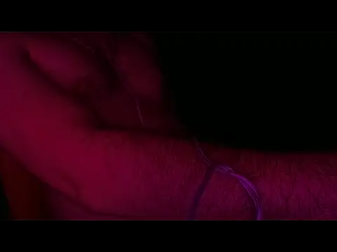 Snapshot of bimisterioso chatting on October 12, 5:12 am bimisterioso online show from October 12, 5:12 am