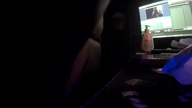 suicdemask online show from February 3, 7:41 pm