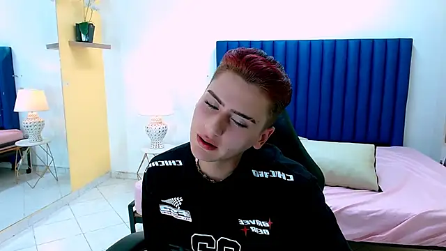 Alex Millerss online show from December 16, 1:45 am