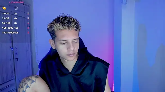 tylernova online show from March 9, 3:44 am