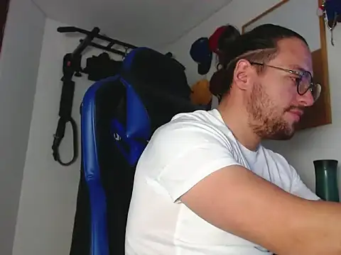 kurt xx online show from October 10, 1:38 pm