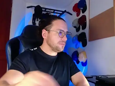 kurt xx online show from November 9, 11:36 am