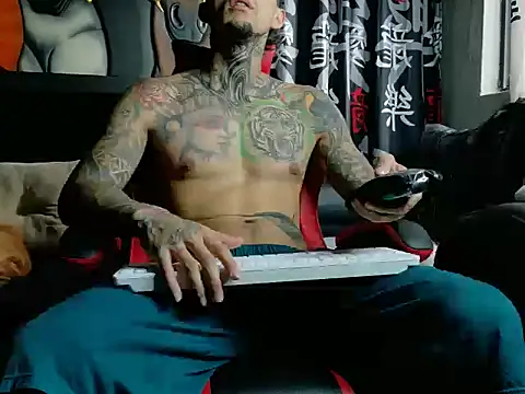 Molotov Explosive online show from October 27, 9:28 pm