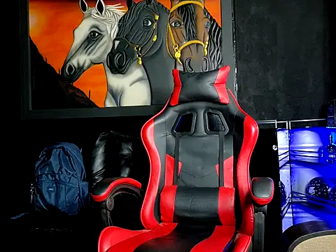 Molotov Explosive online show from December 22, 5:10 pm