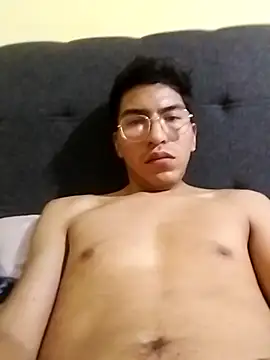 Rizz Latino online show from November 11, 11:54 pm