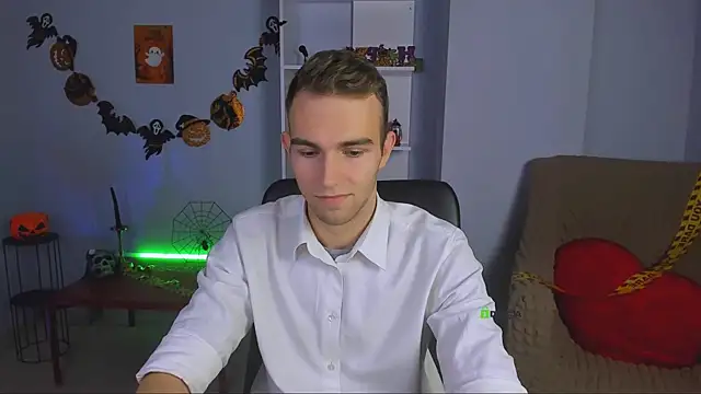 astren villo online show from October 28, 1:24 pm