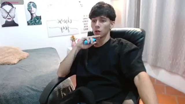 AmethystShadow17 online show from October 24, 3:47 pm