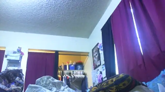 whateveruwanthowever online show from December 14, 10:39 pm