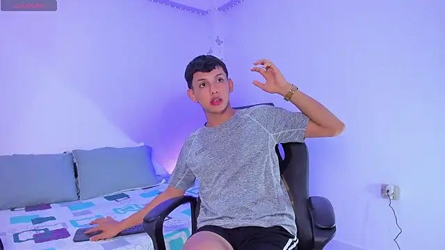 Axel Cody  online show from October 23, 12:08 pm