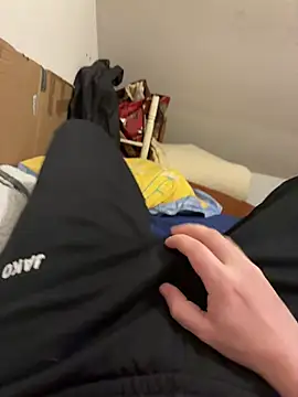 creamydeluxe online show from March 5, 2:24 pm