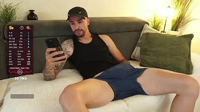 monsieurguitsxxx online show from June 3, 2:33 pm