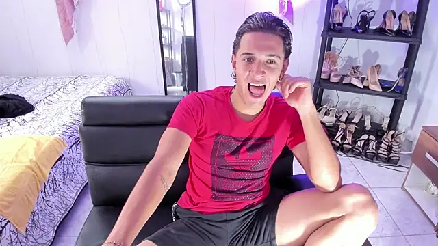 Hayden Boy  online show from November 20, 7:23 pm