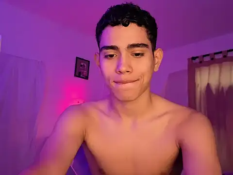 Yamilk101 online show from March 28, 2:39 pm