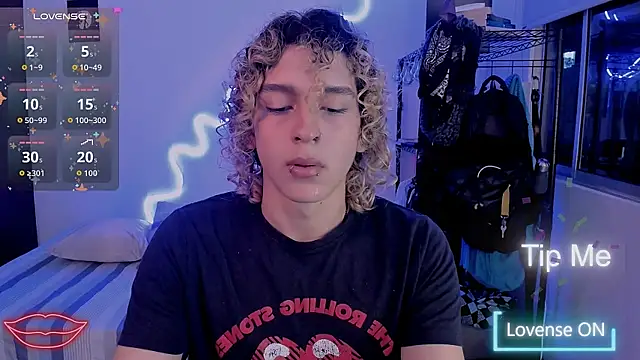 Lyric Mirage online show from February 23, 3:08 am