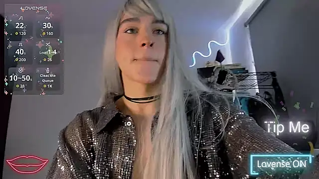 Lyric Mirage online show from November 5, 4:20 pm