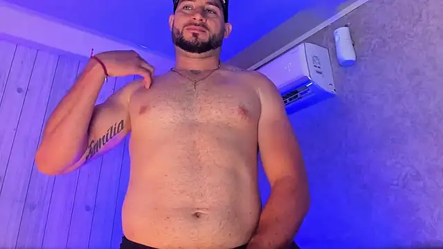 alexandro black online show from October 23, 3:48 pm