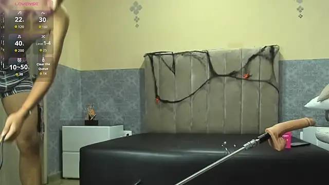 Xavier Fox    online show from October 22, 5:33 am