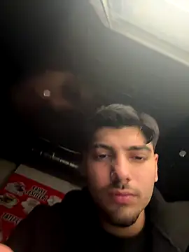 Snapshot of emir343475 chatting on October 24, 10:11 pm emir343475 online show from October 24, 10:11 pm