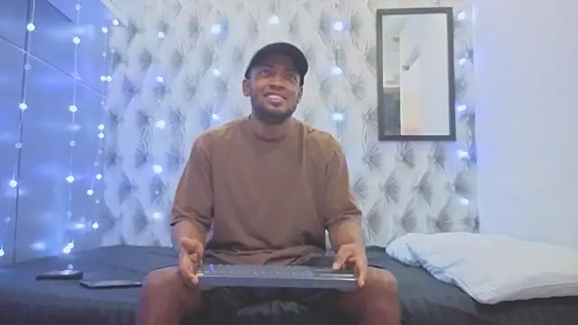 Stevenbrand online show from December 15, 6:49 pm